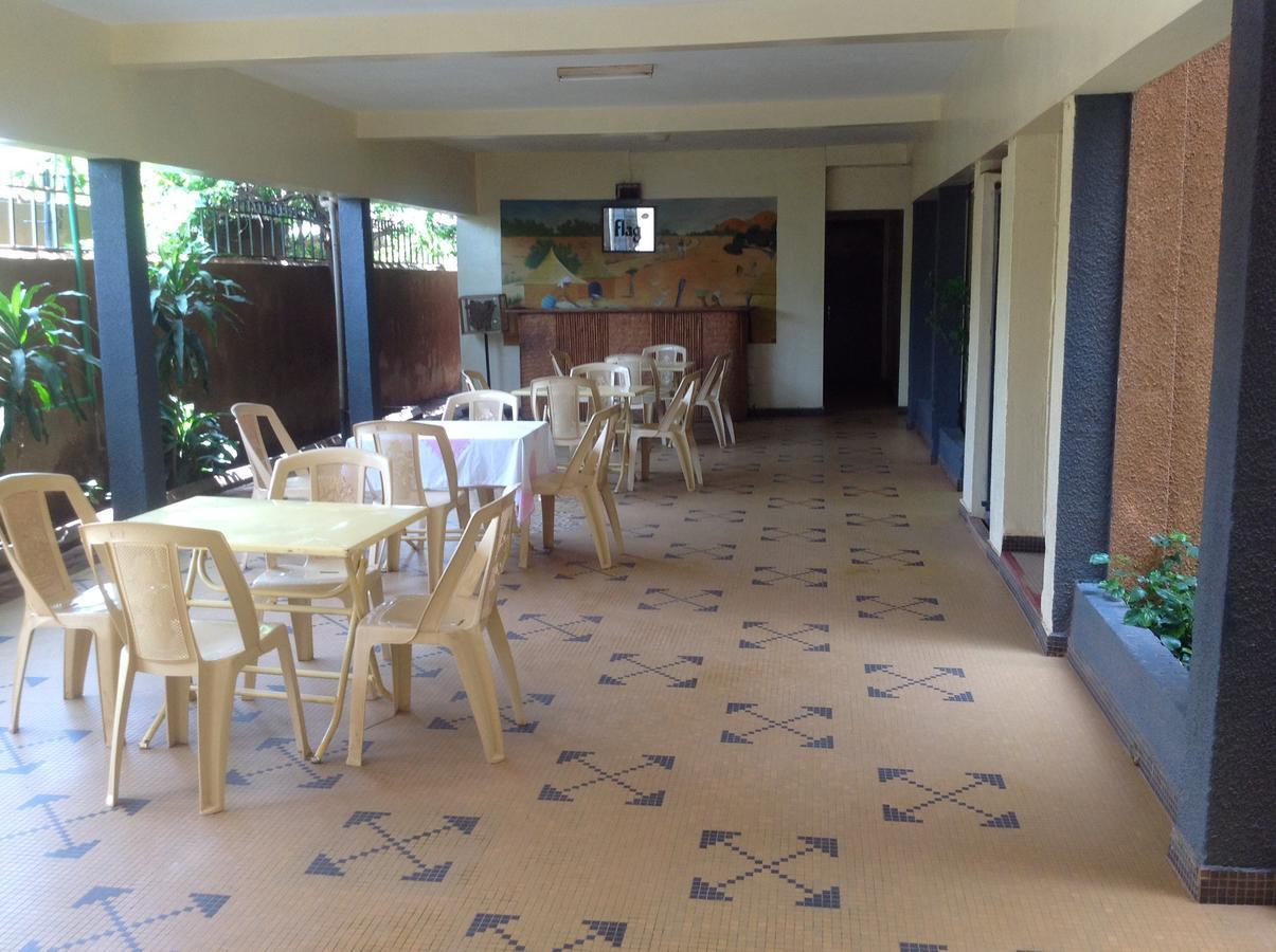 Hotel La Rose Des Sables Ouagadougou Exterior foto